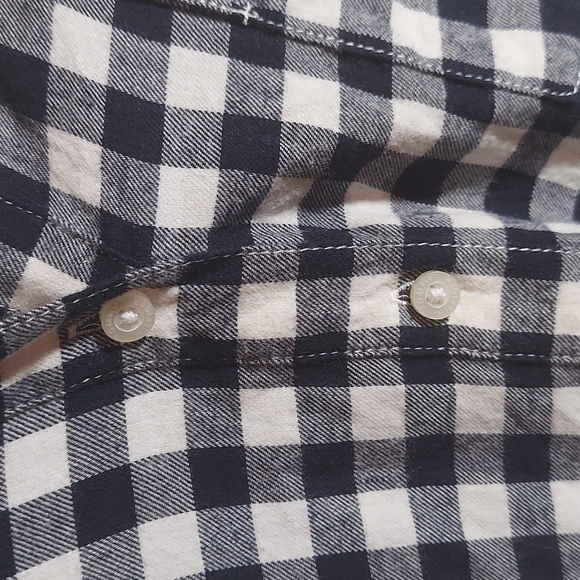Tommy Hilfiger plaid black and white button up Size M - Picture 6 of 11